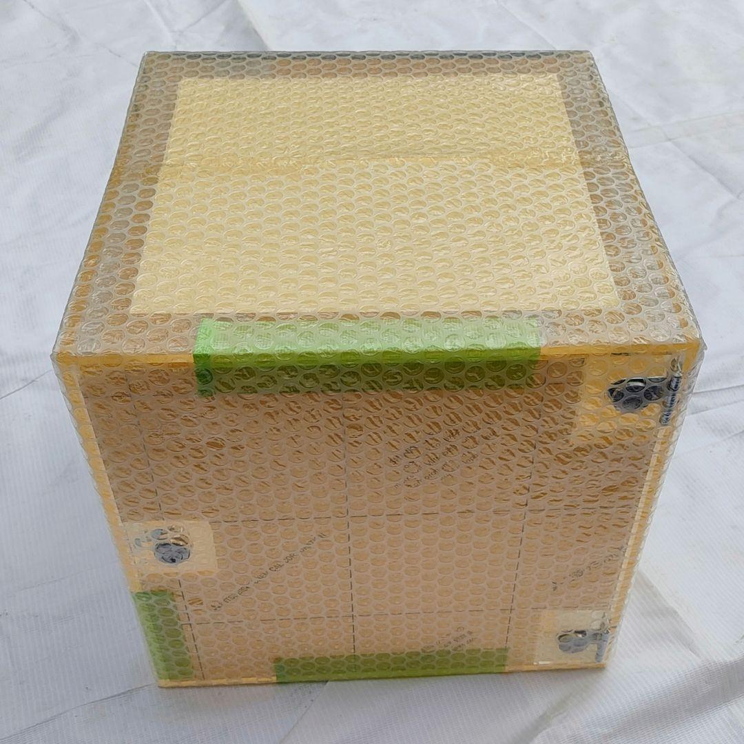 【未使用】鍵付きアクリルショーケース 背面ミラー６コ