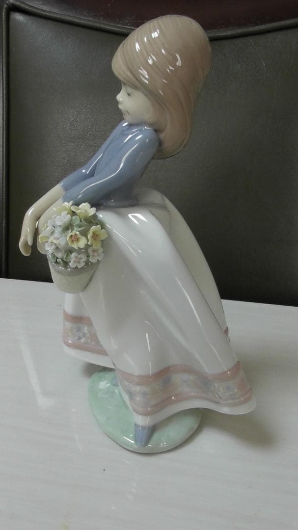 LLADRO　リヤドロ【五月の花】３　リアドロ　インテリア　陶器　 L417