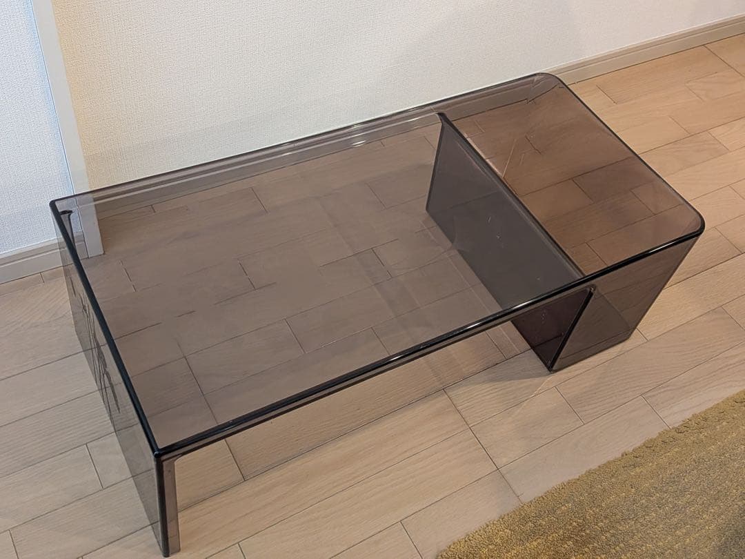 イタリア製　廃盤　Kartell Usame グレー
