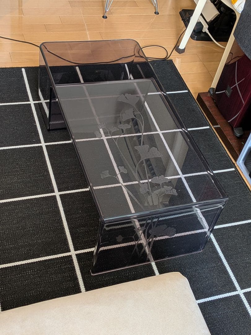 イタリア製　廃盤　Kartell Usame グレー