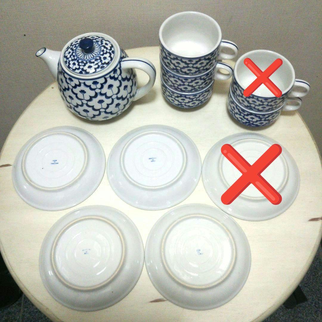 ★新品未使用★タイ青白陶器パイナップル柄ティーポット ティーカップ&ソーサー4客