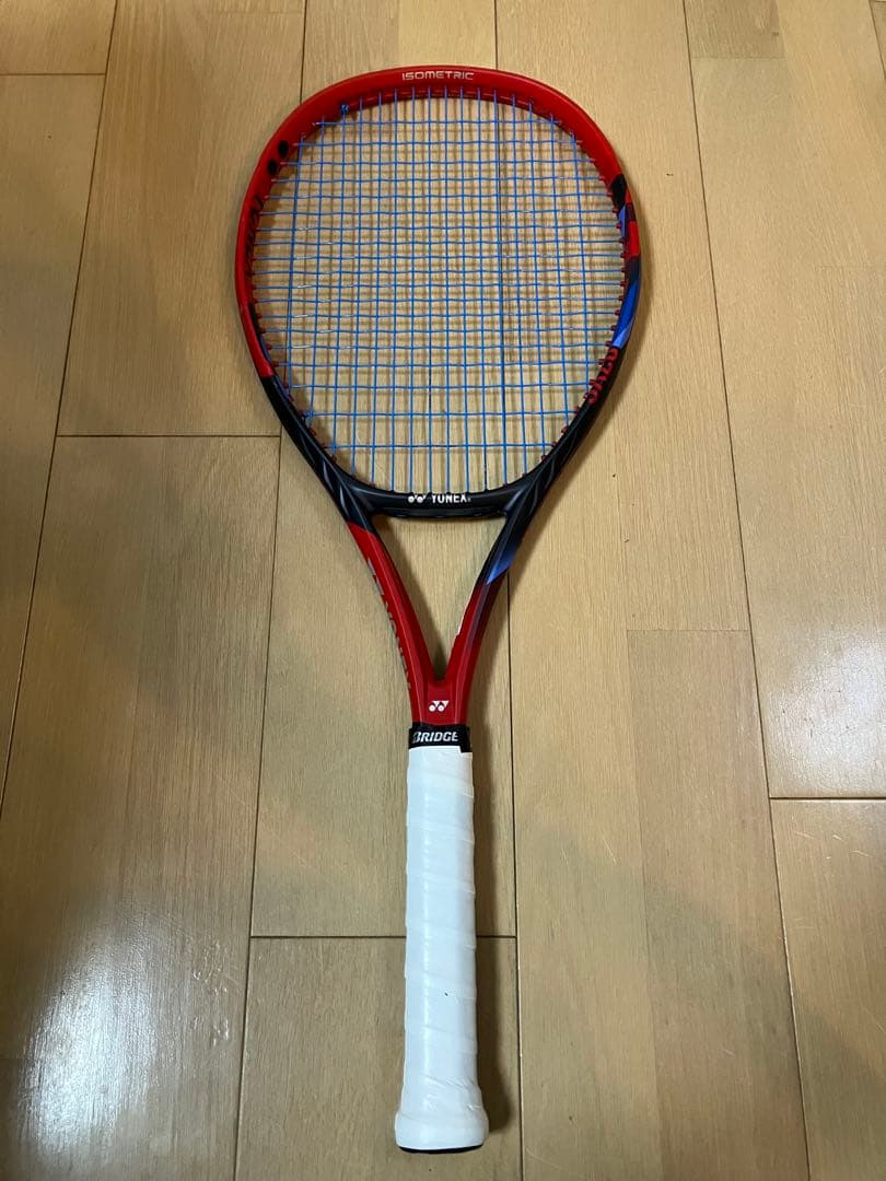 Yonex Vcore100 2023 グリップ2 (ポリツアープロ貼り立て)