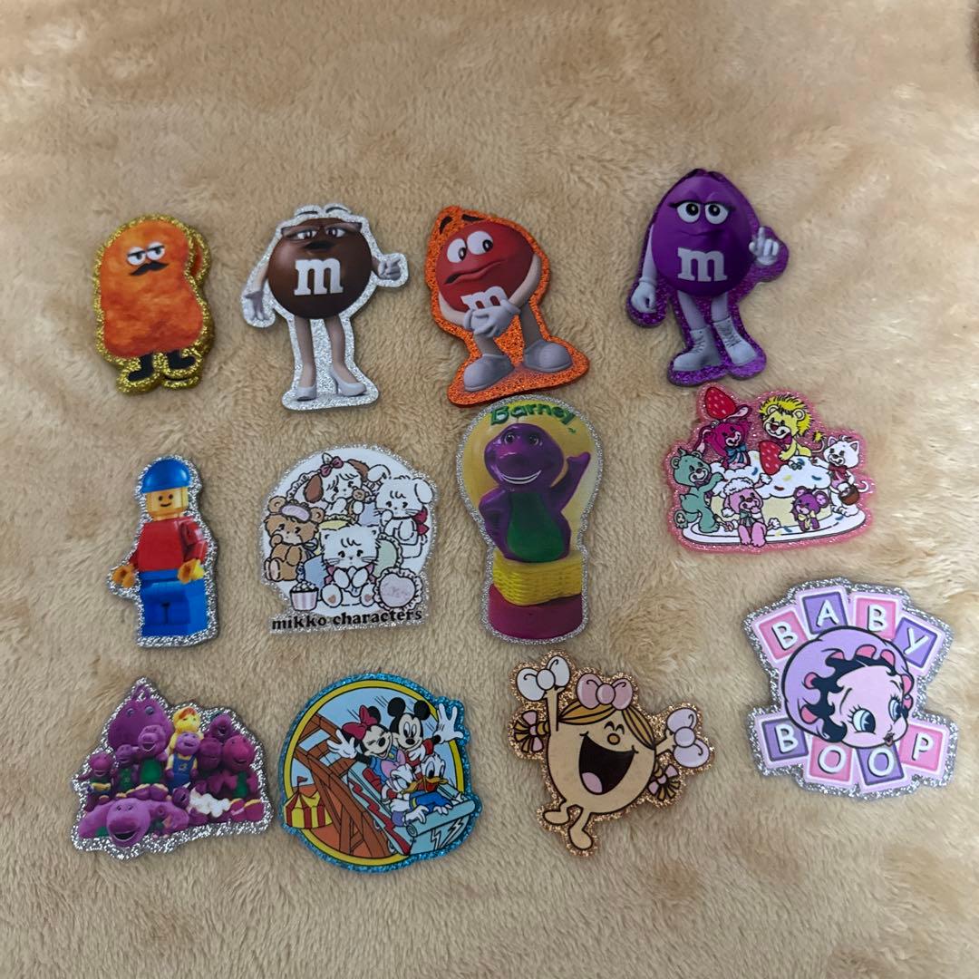 キャラクターキラキラアクリル