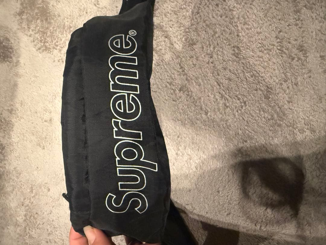 今日迄最終値下げ★即購入可！supreme ボディバック　黒ウエストポーチ！！