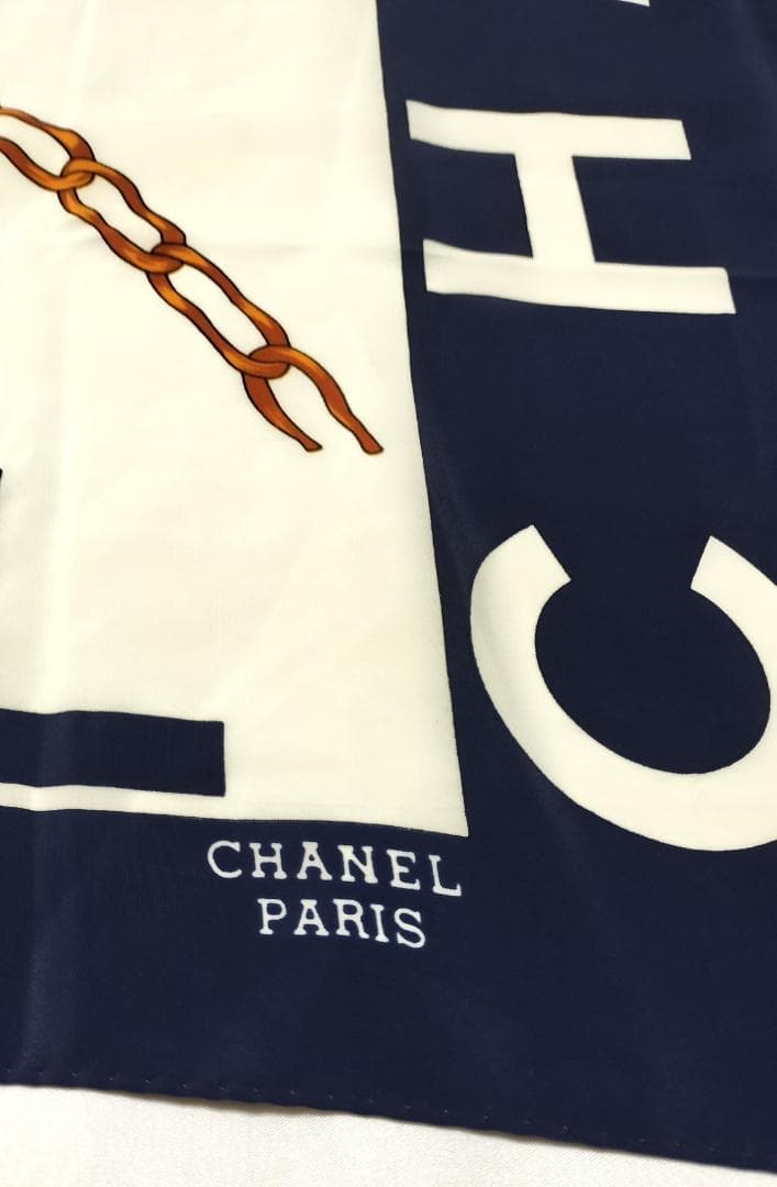 CHANELスカーフ シルク ネイビー ホワイト86cm