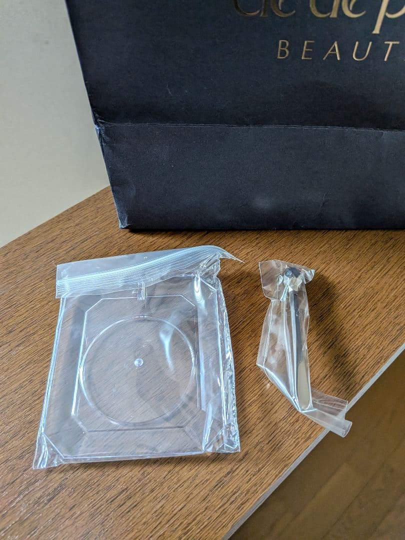 【クレ・ド・ポー ボーテ】 新品未使用 クレームコントゥールデジュー/15g