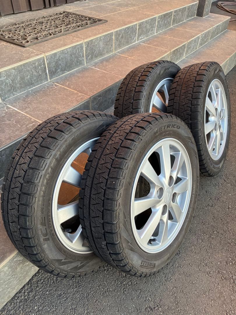 155/65R14 スタッドレスタイヤ アルミホイールの４本セット