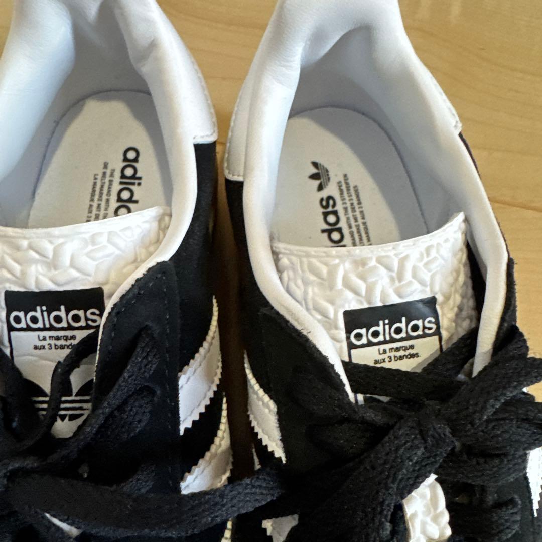 adidas ガゼルボールド