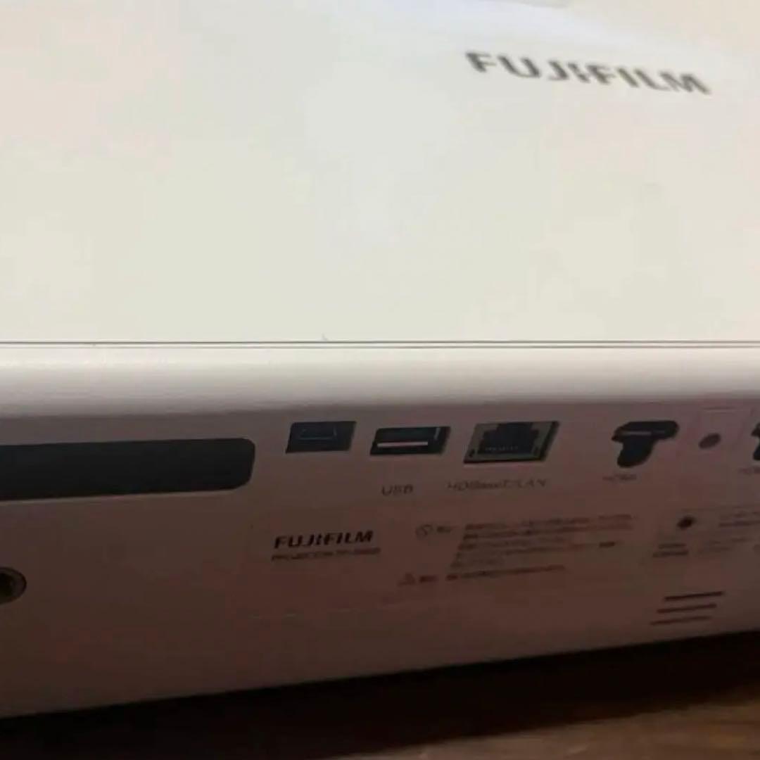 FUJIFILM プロジェクター 本体　Z5000