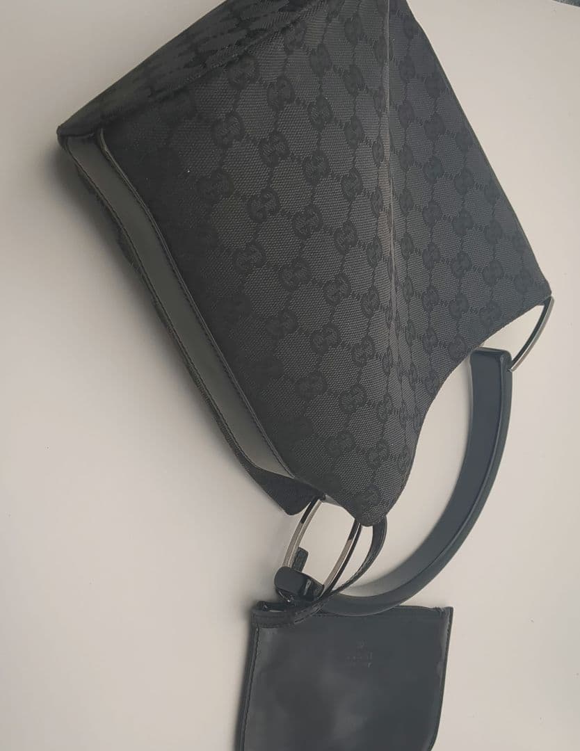 GUCCI ワンショルダー 肩掛け ショルダーバッグ 黒