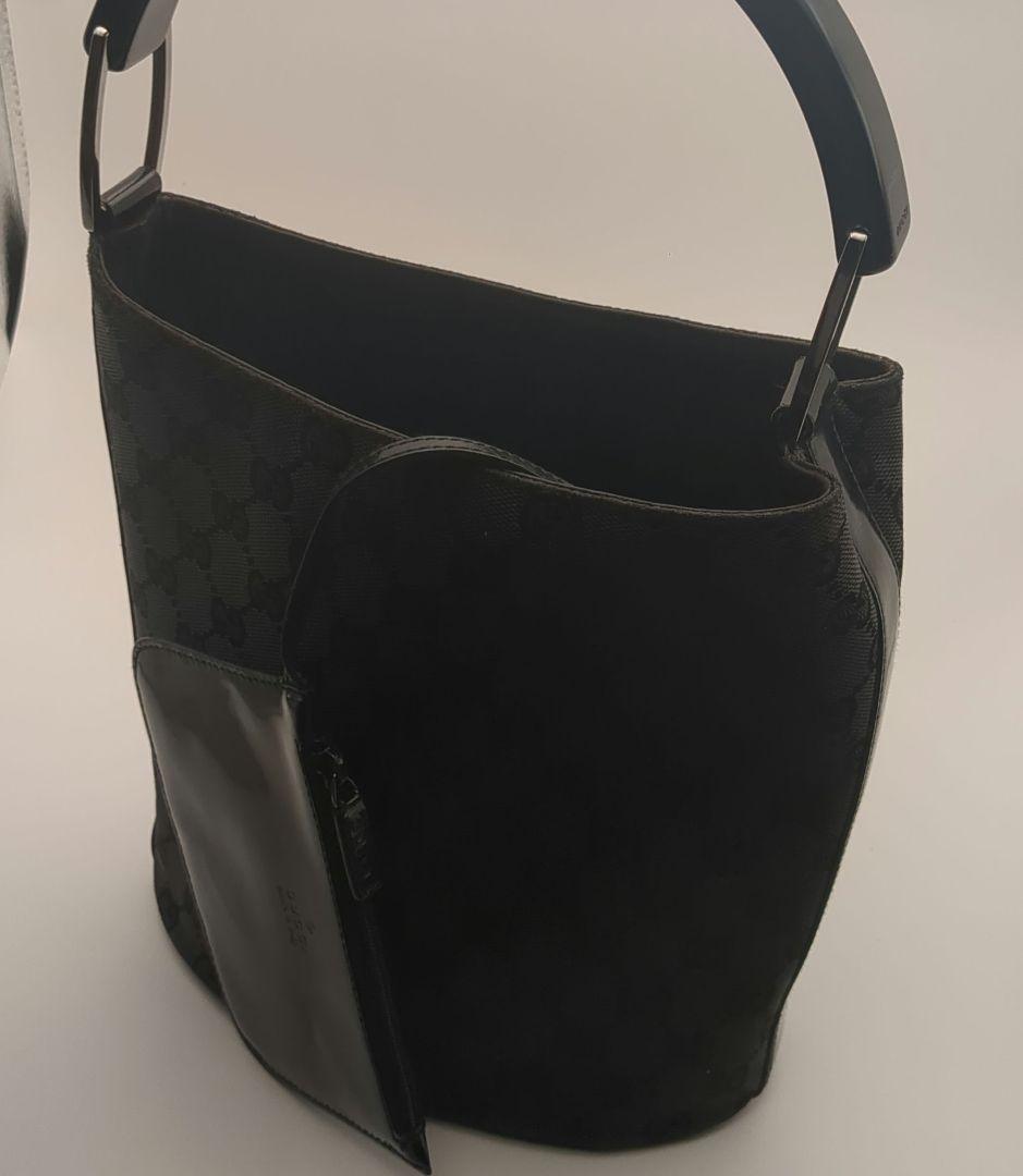 GUCCI ワンショルダー 肩掛け ショルダーバッグ 黒