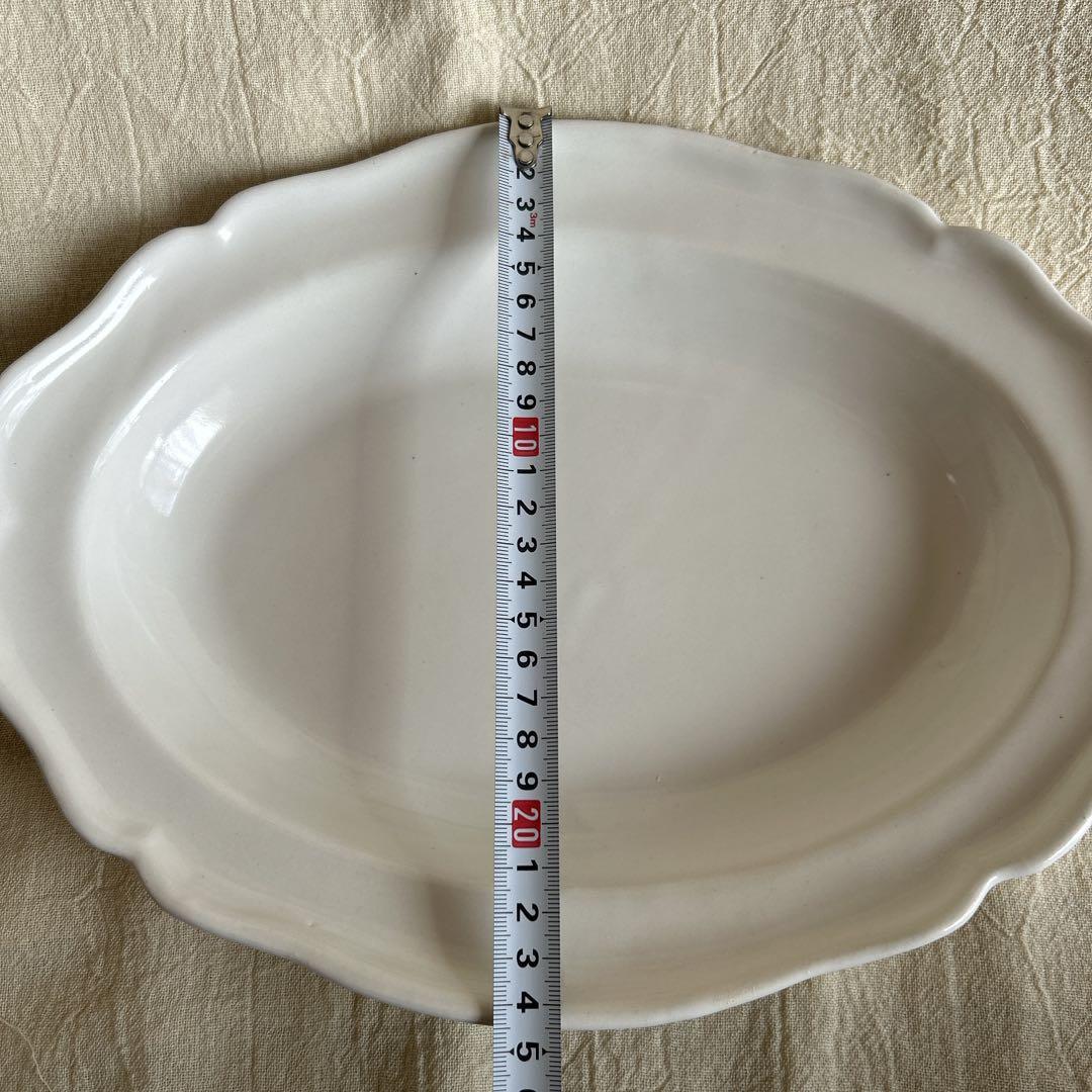 河合竜彦 白釉オーバルレリーフ深皿（L）