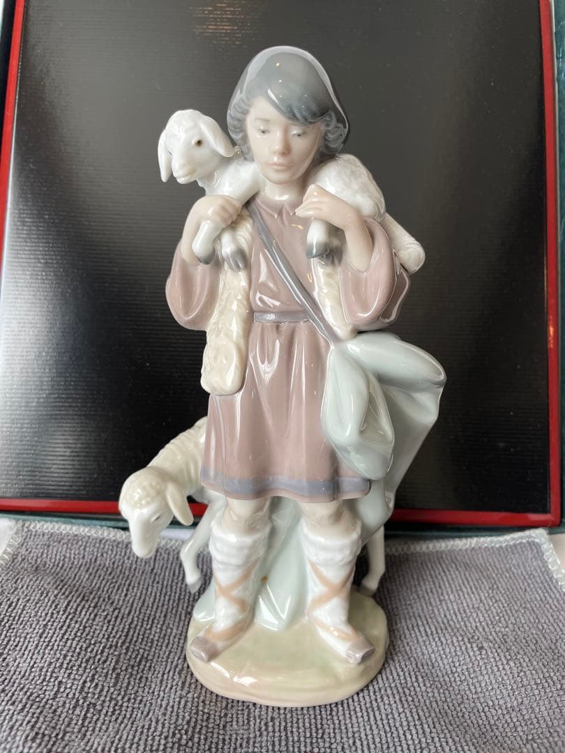LLADRO リヤドロ 5485『羊飼いの少年』