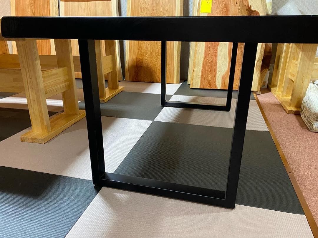 №38a　杉一枚板☆アイアン脚テーブル☆新入荷　幅広貴重品！6帖★キズあり★