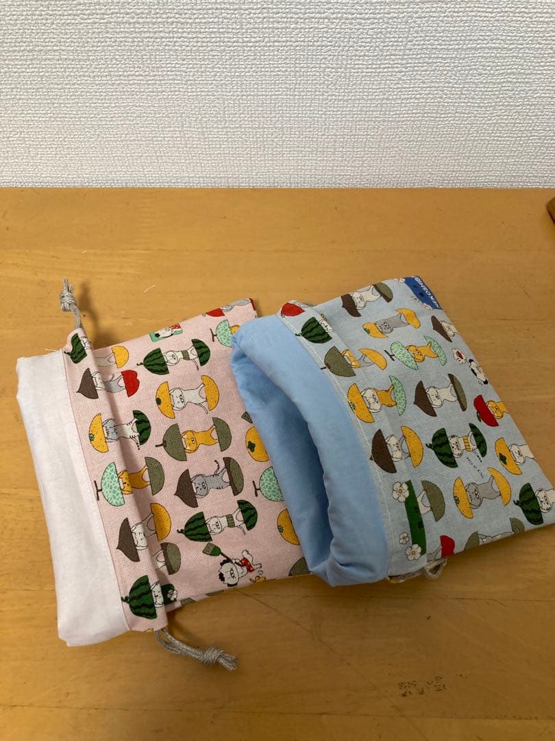 財布・ケース・小物入れ aa