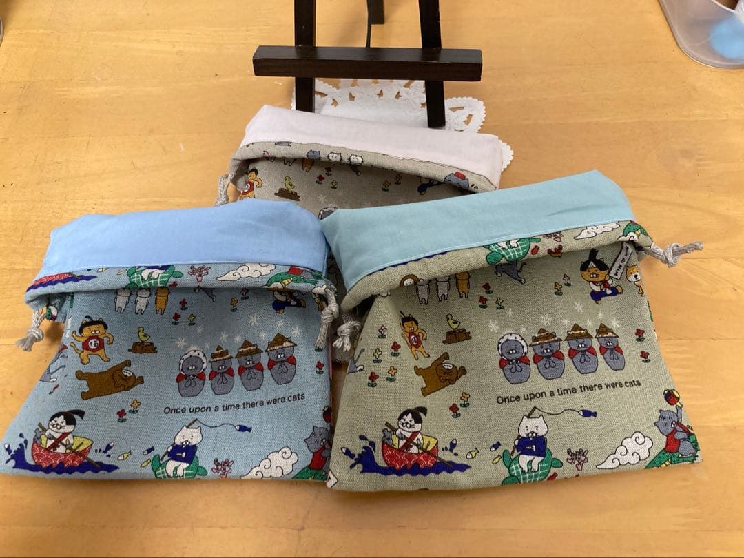 財布・ケース・小物入れ aa