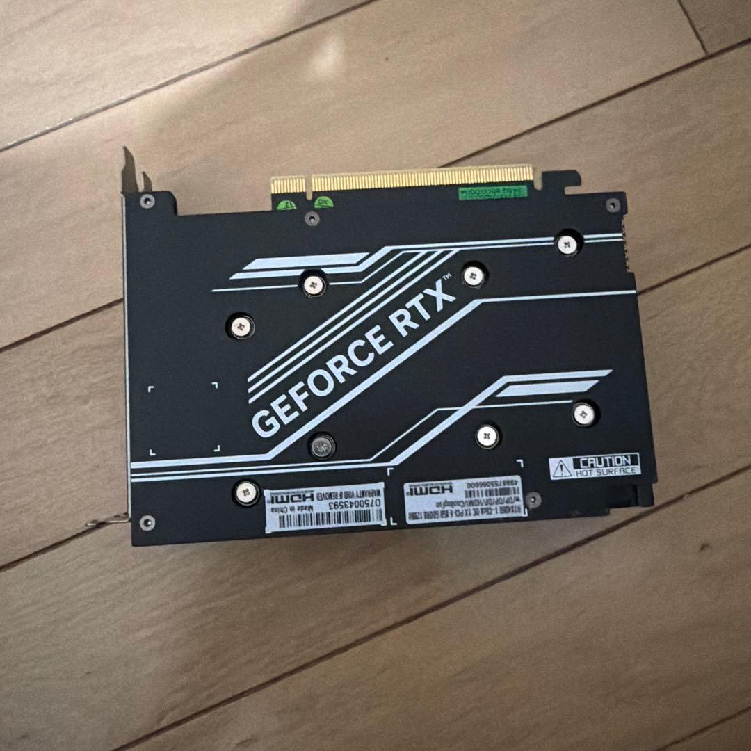 GALAKURO GEFORCE RTX 4060 箱無し