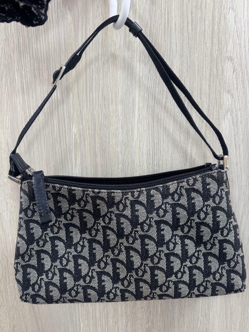 クリスチャンディオール