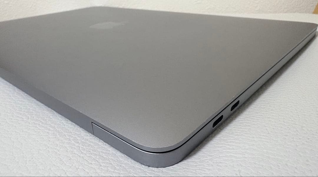 【ジャンク】MacBook Pro(2018/2019)液晶故障／外部出力のみ