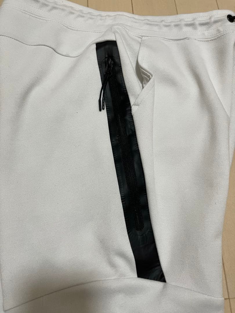 【パンの耳】希少カラー NIKE テックフリース セットアップ白　ホワイト