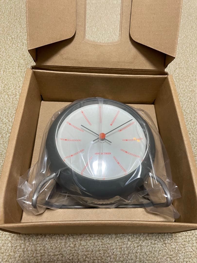 新品　未使用　アルネ　ヤコブセン　グレー　バンカーズ　正規品