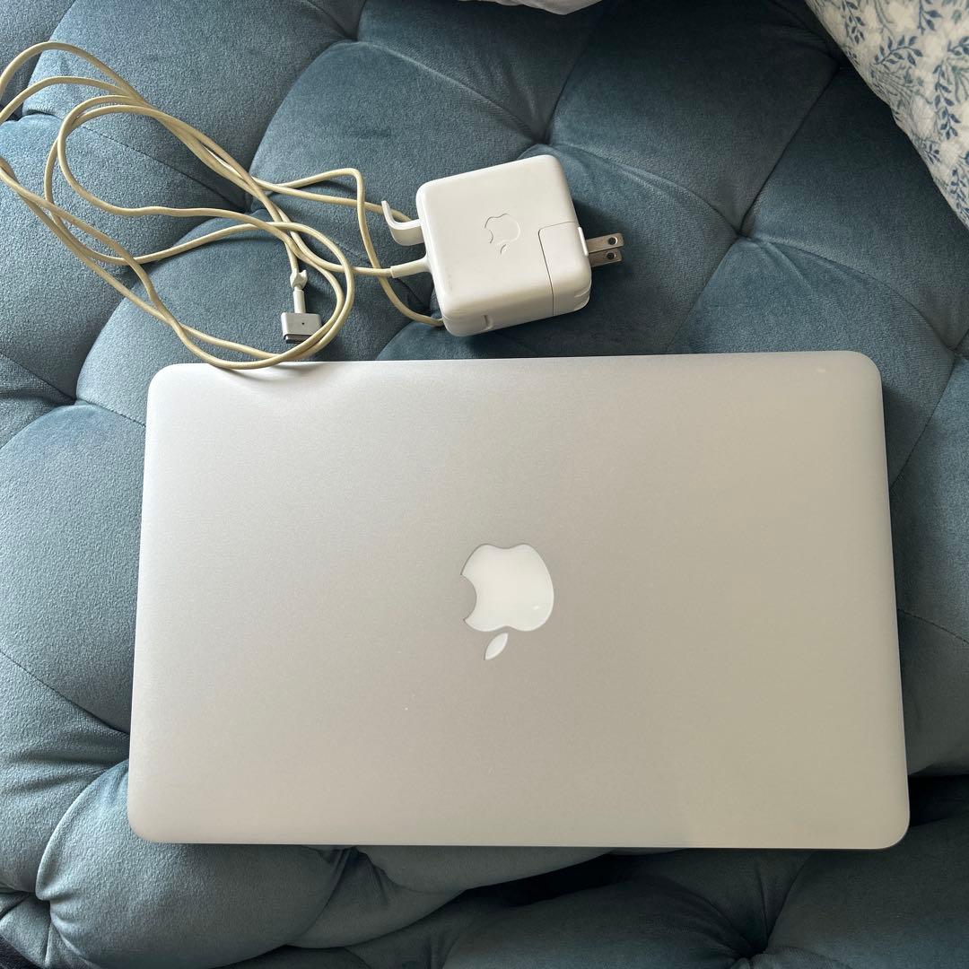 【値下げ中‼️】MacBook Air 11 2015 i5/8GB/128GB
