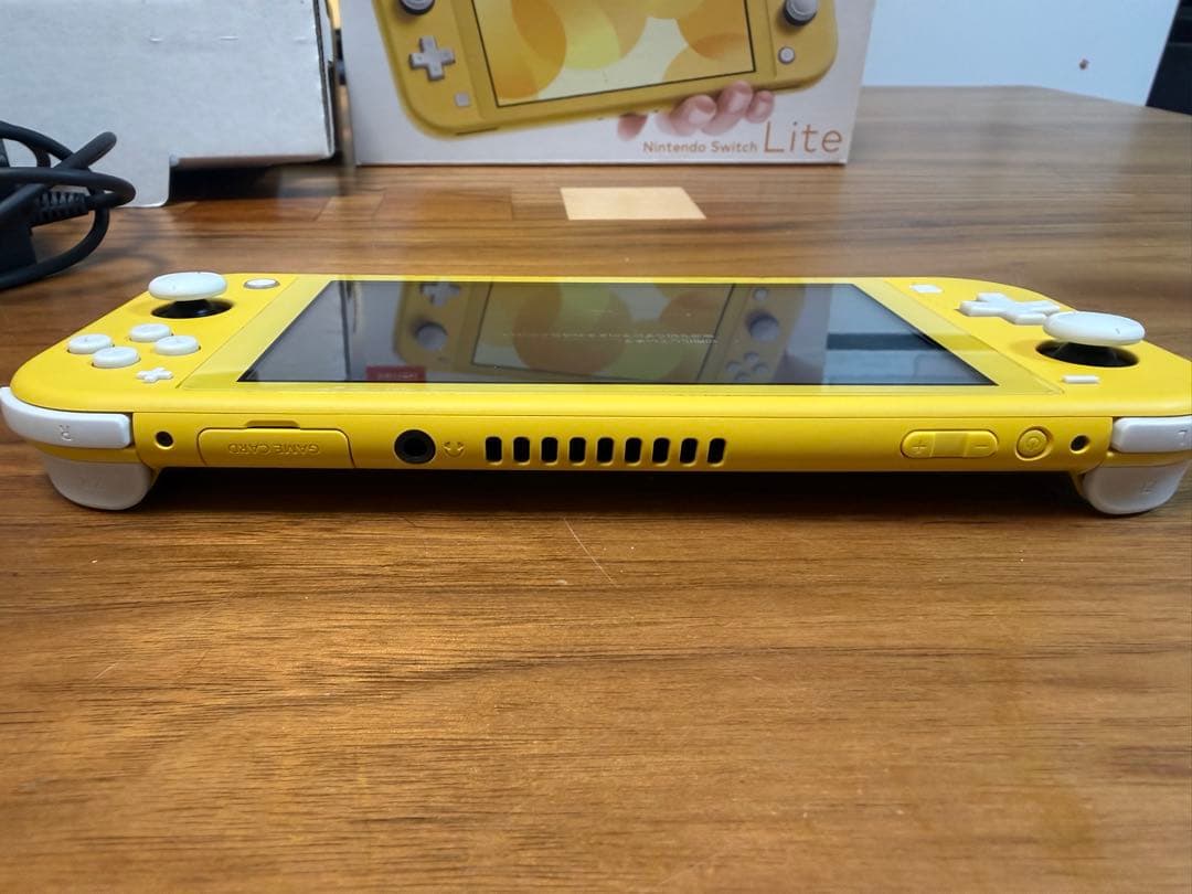 Nintendo Switch Lite イエロー 充電器、ケース付き