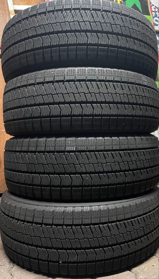 ブリヂストン　 ブリザック　VRX2 225/45R19 4本セット　手渡し可