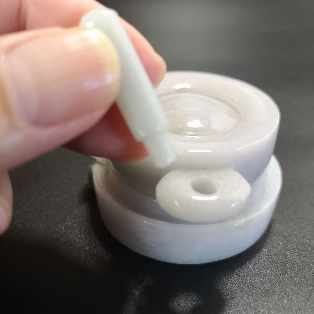 1.天然翡翠で作った臼　天然石　処分