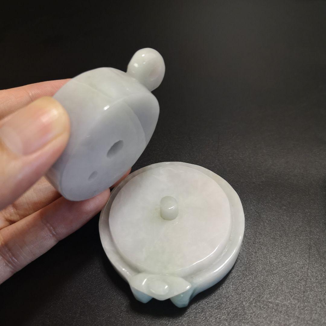 1.天然翡翠で作った臼　天然石　処分