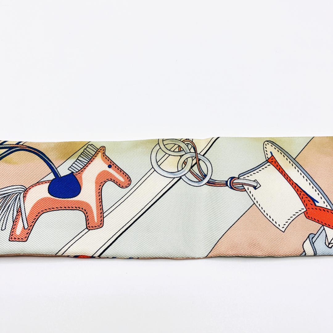 エルメス HERMES ツイリー 馬勒とチャーム スカーフ タグあり