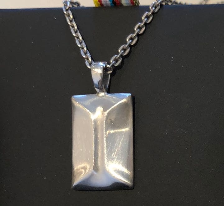 アクセサリー S h u