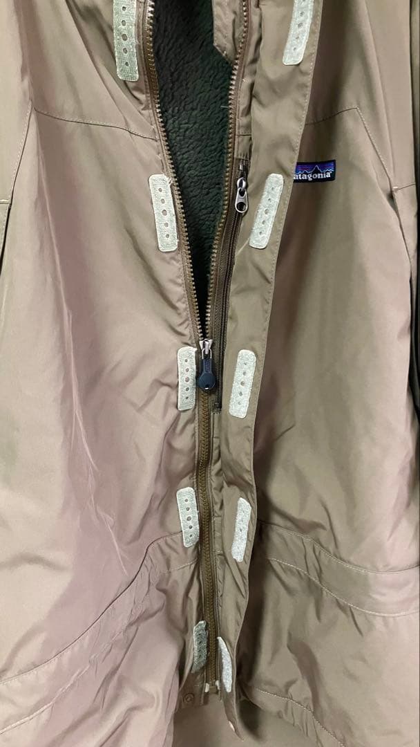 patagonia パタゴニア　インファーノジャケット　オリーブ