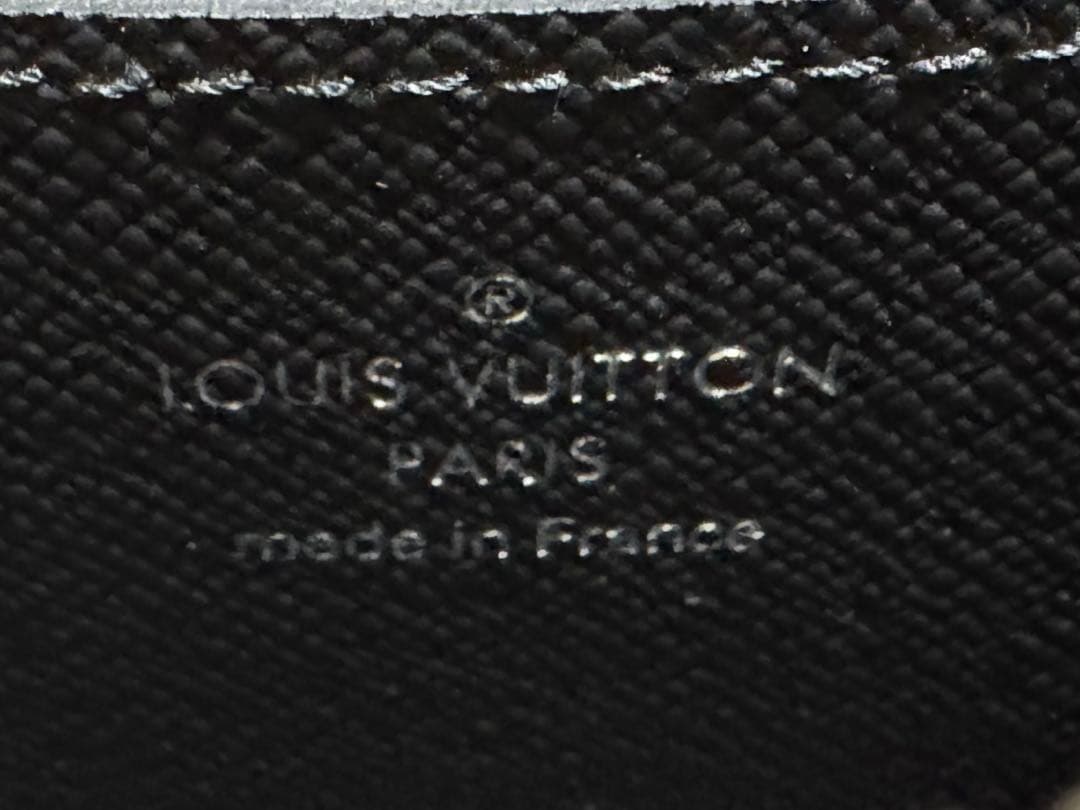 LOUIS VUITTON ブラック ケース M81662 新品