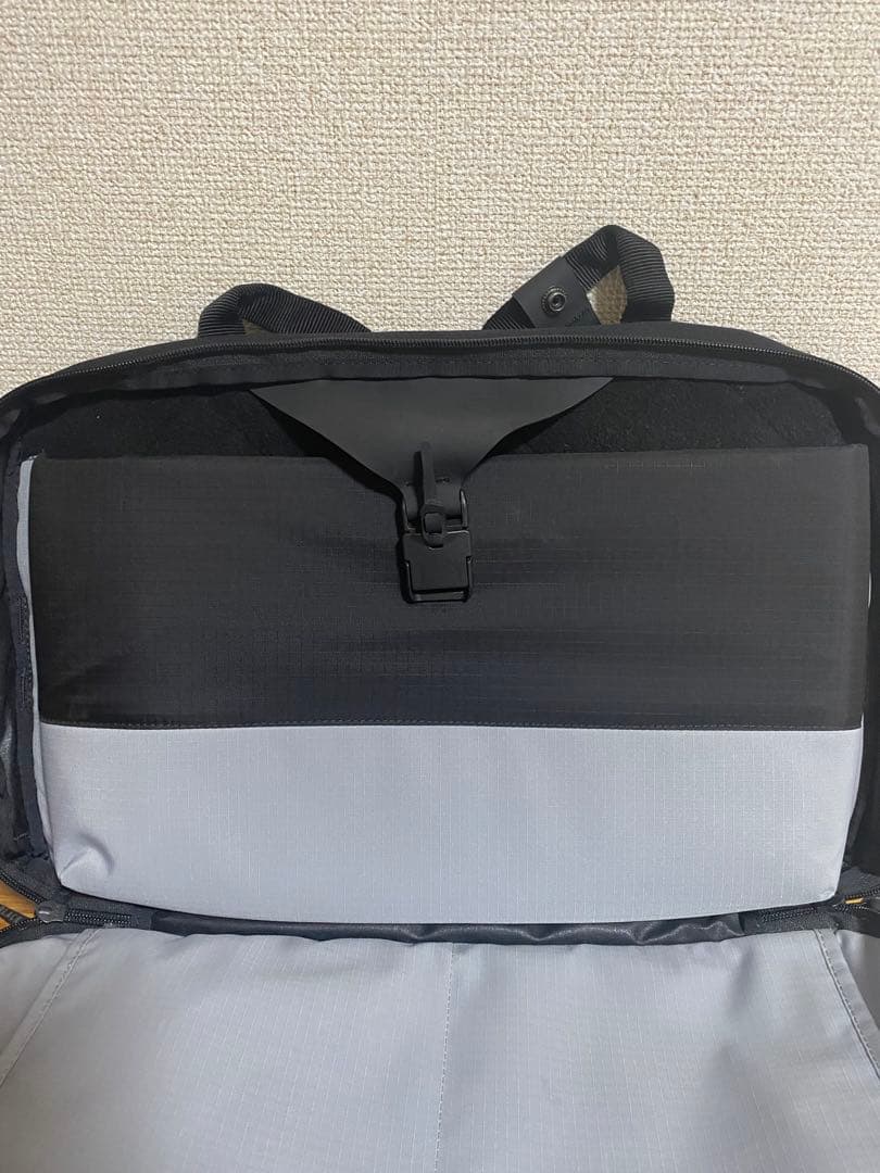 BLACK EMBER ナイロンボストンバッグ（黒）マチ拡張可能