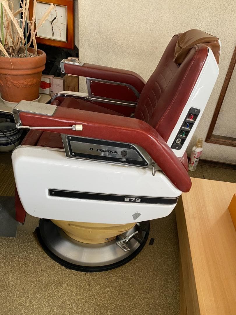 TAKARA 879 理容椅子　タカラベルモント