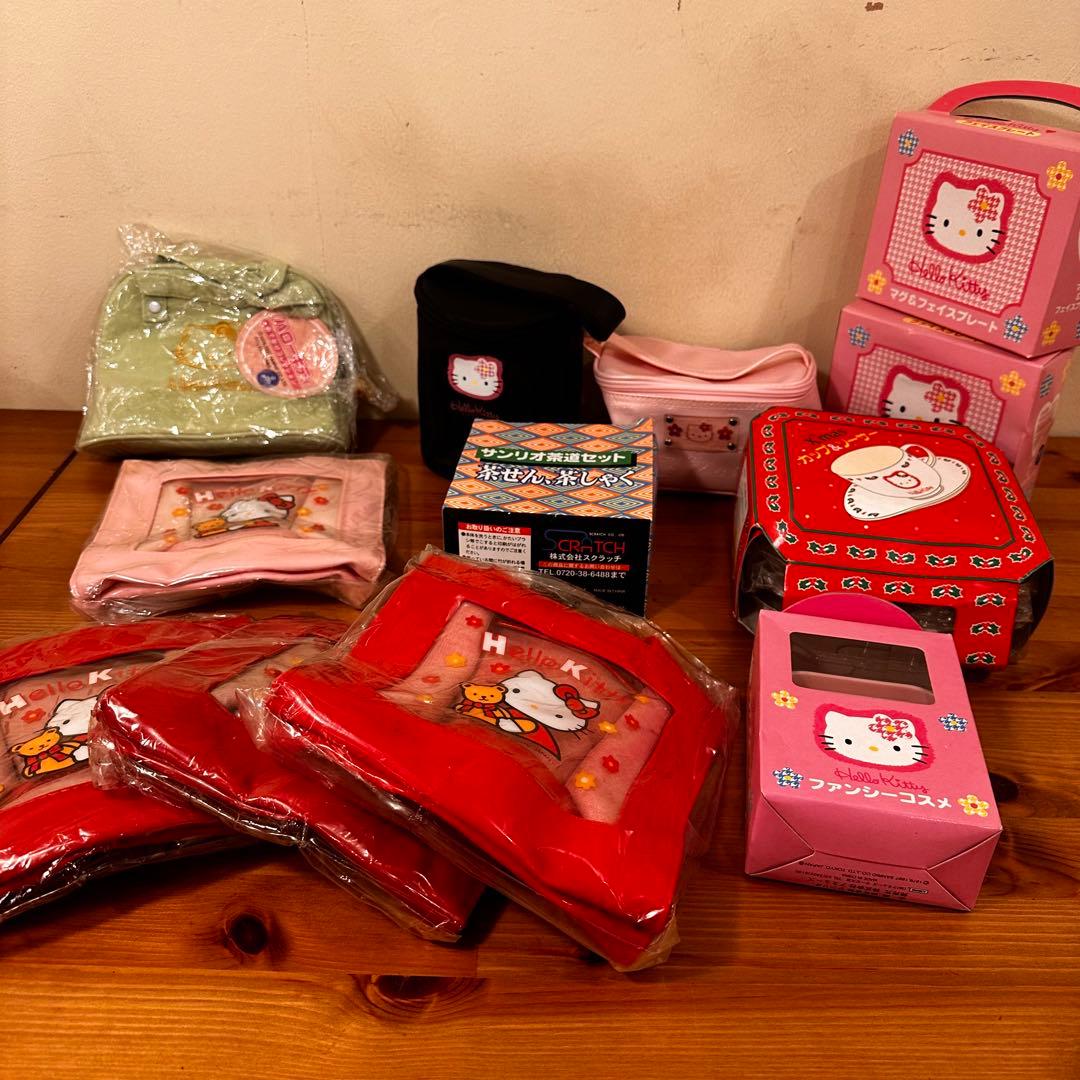 90s ハローキティ エナメルバッグ カップ等まとめ