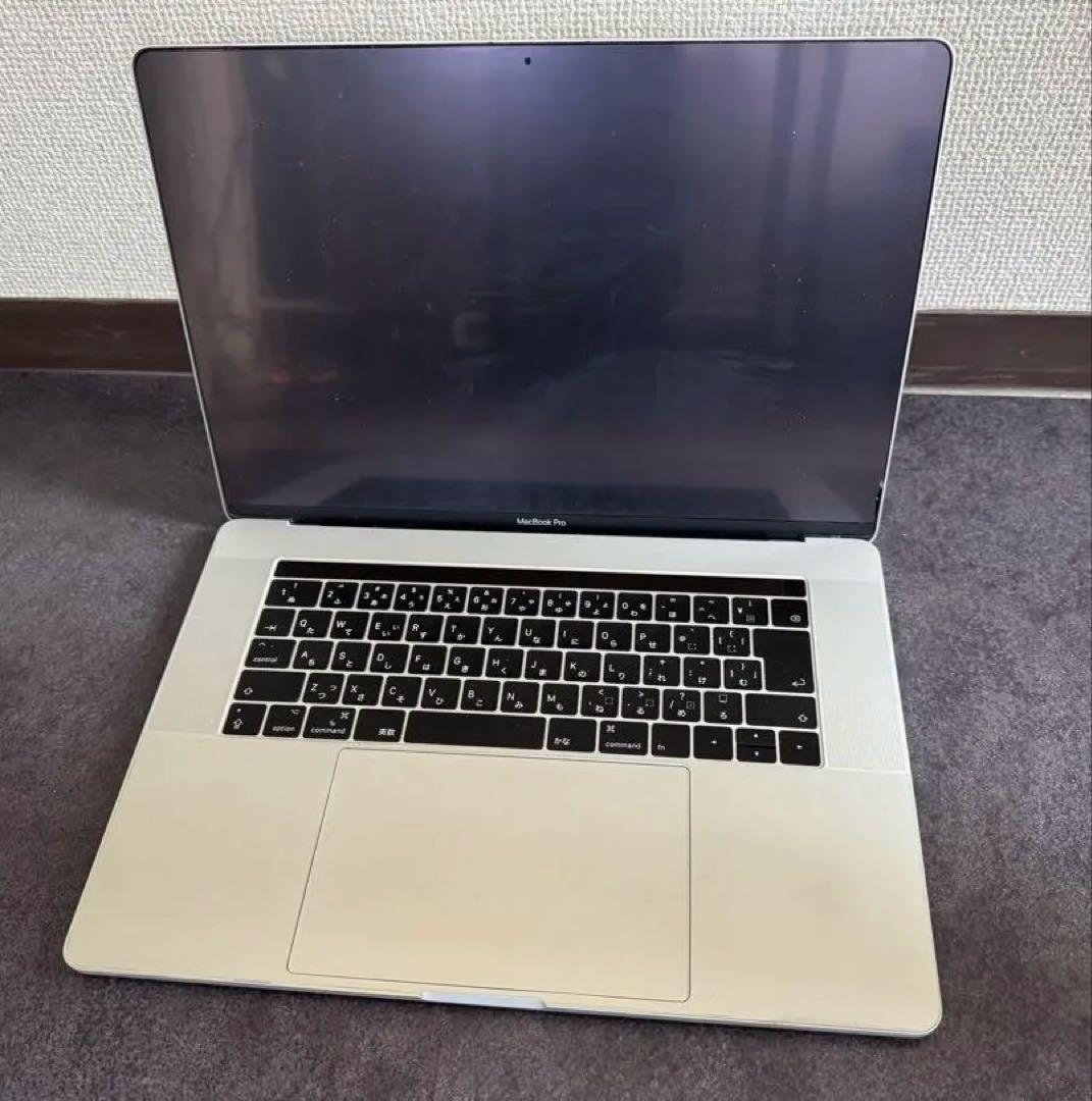MacBook Pro 2017 15インチ 16GB 512GB So*