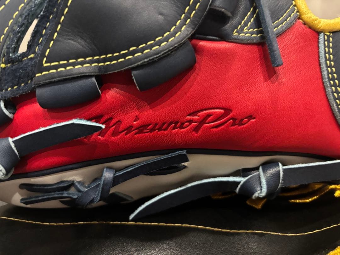 お盆価格　左投げ　Mizuno PRO ミズノプロBSS 軟式グローブ　投手用