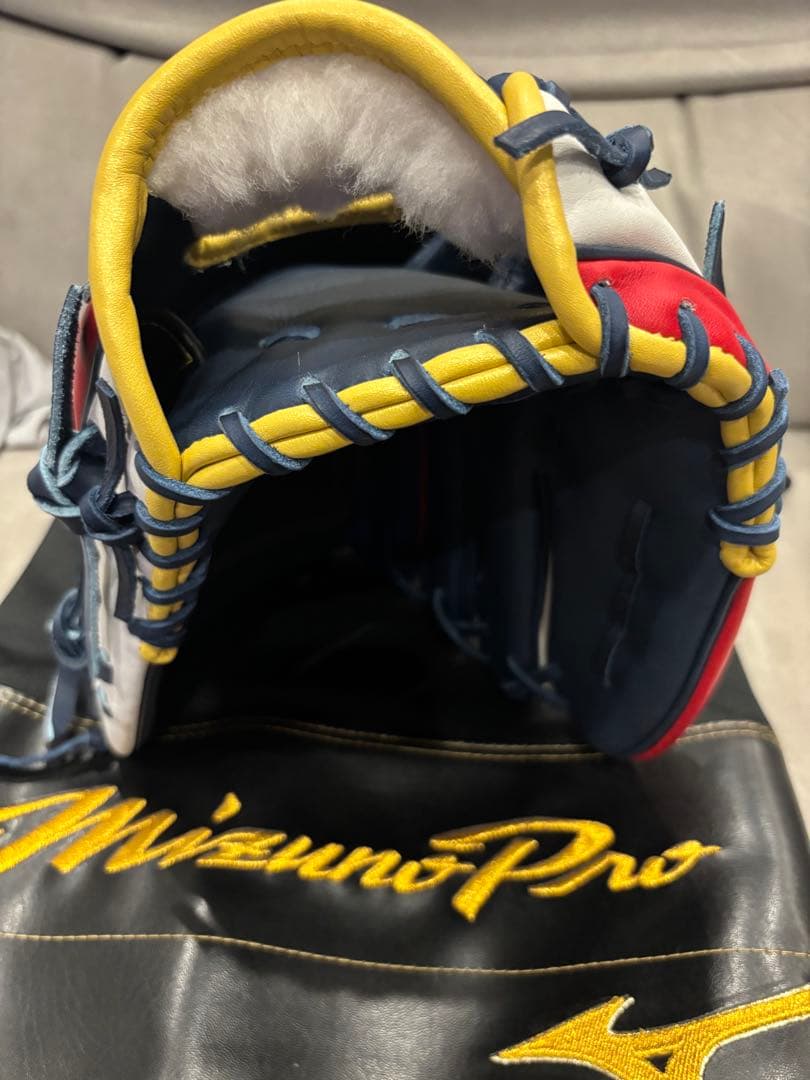 お盆価格　左投げ　Mizuno PRO ミズノプロBSS 軟式グローブ　投手用