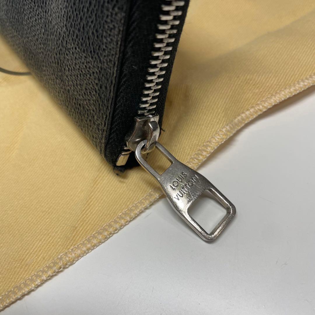 C*s様 LOUIS VUITTON ダミエ・グラフィット ジッピーヴェルティカ