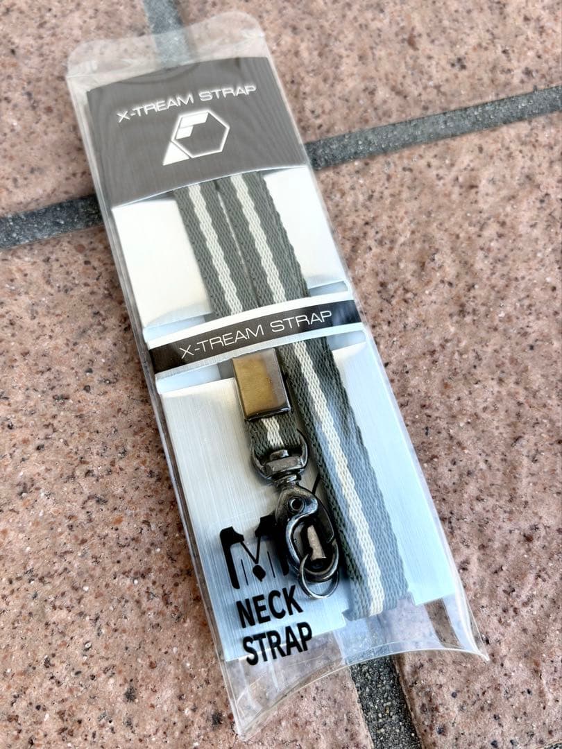 OLIGHT Gober ブラック 　レッド　グリーン　４個　ネックストラップ