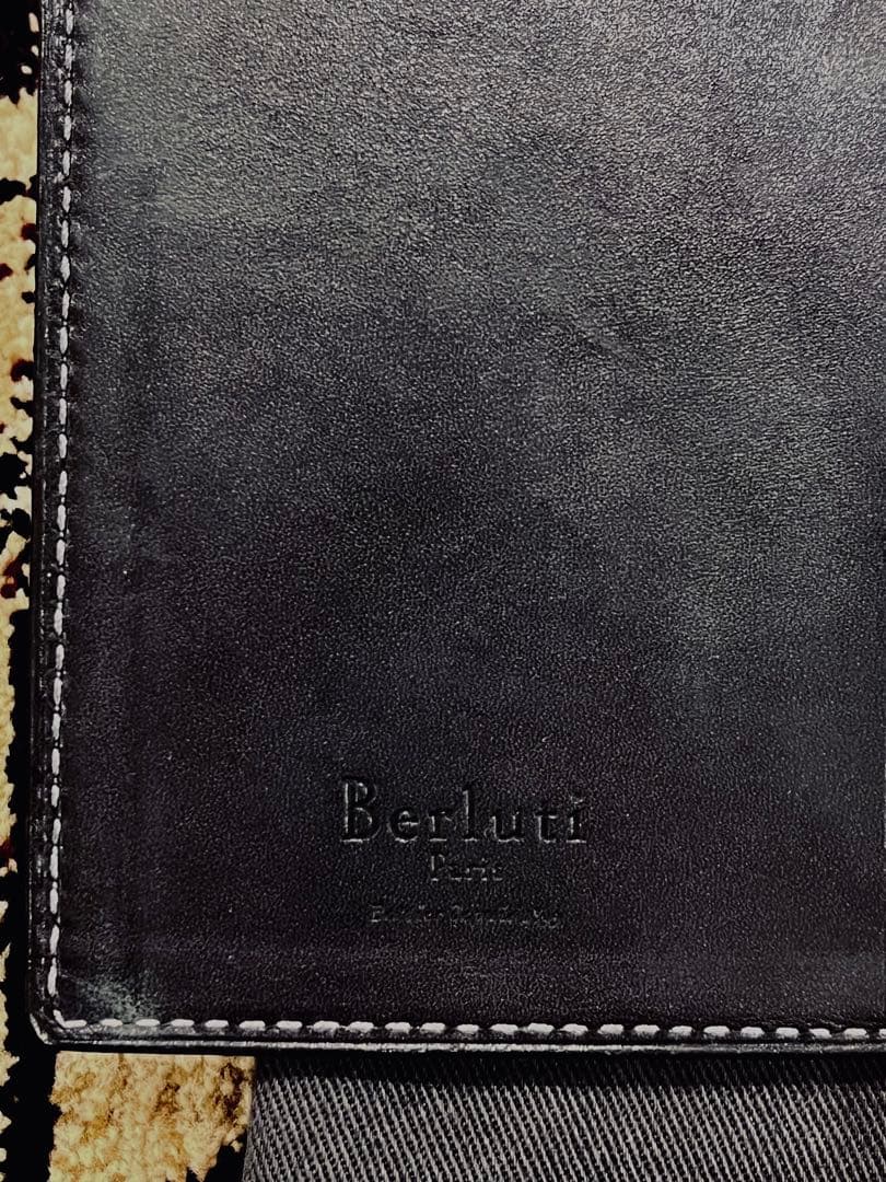 berluti ブックカバー　ネロ