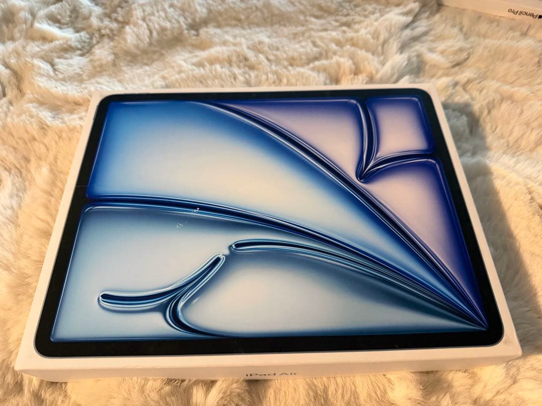 Apple iPad Air 本体　128GB ブルー　正規品