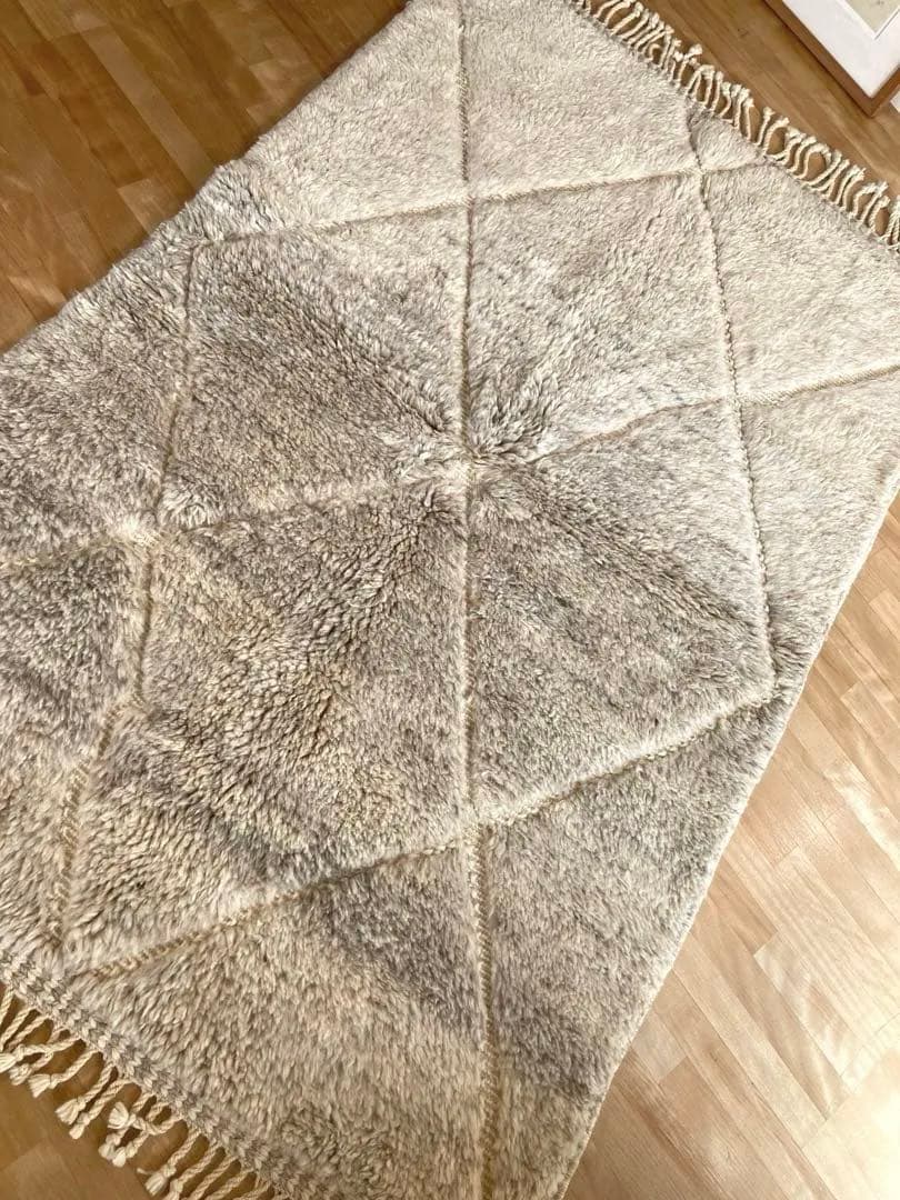 【モロッコ直輸入】ベニワレン手織りラグ　一点物