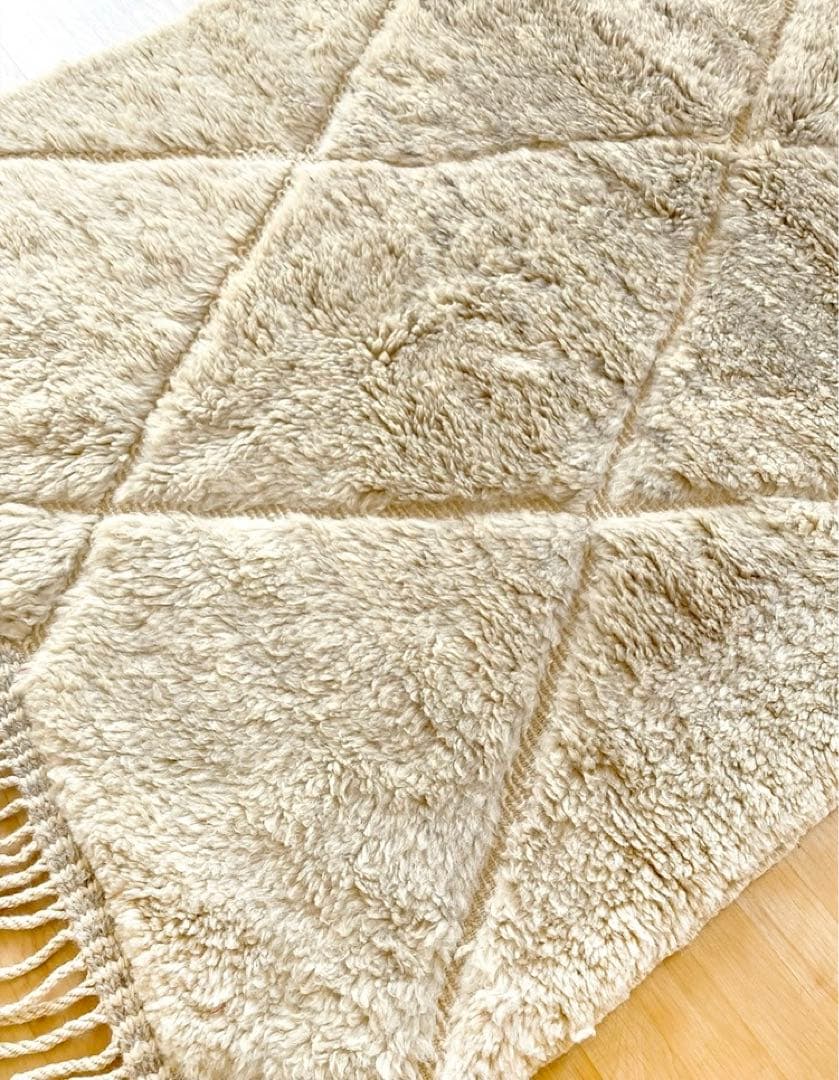 【モロッコ直輸入】ベニワレン手織りラグ　一点物