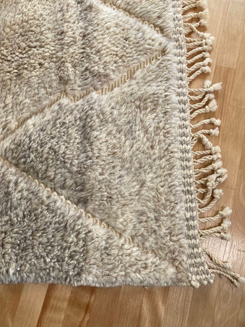 【モロッコ直輸入】ベニワレン手織りラグ　一点物