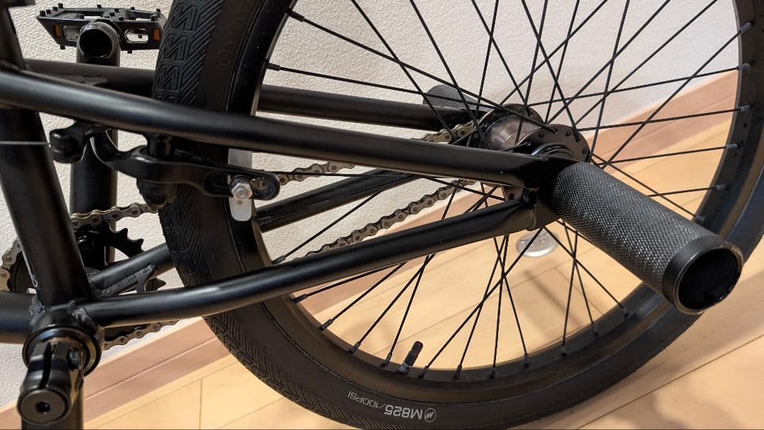 【★くまさん★　】MOTEL WORKS AUX E BMX 20インチ