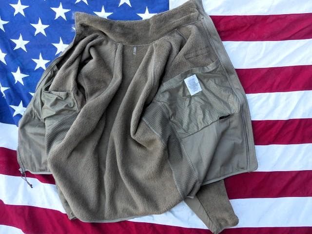 米軍実物　ポーラテックフリースジャケット　XL-L　コヨーテ ECWCS　140