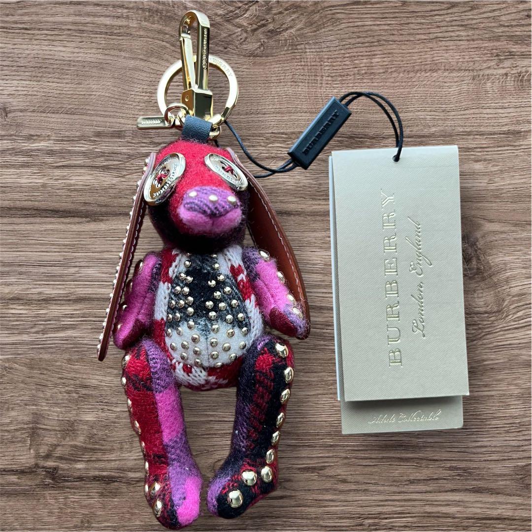 新品未使用 BURBERRY ウサギ ドッグ チャーム キーリング キーホルダー